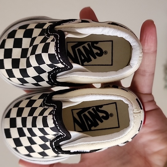 Checkered Vans - Picture 4 of 5